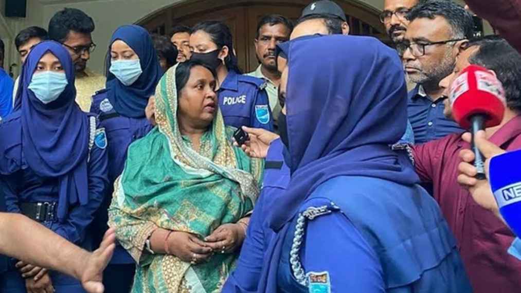 দুই দিনের রিমান্ডে সাবেক মেয়র আইভি, শ্যোন অ্যারেস্ট